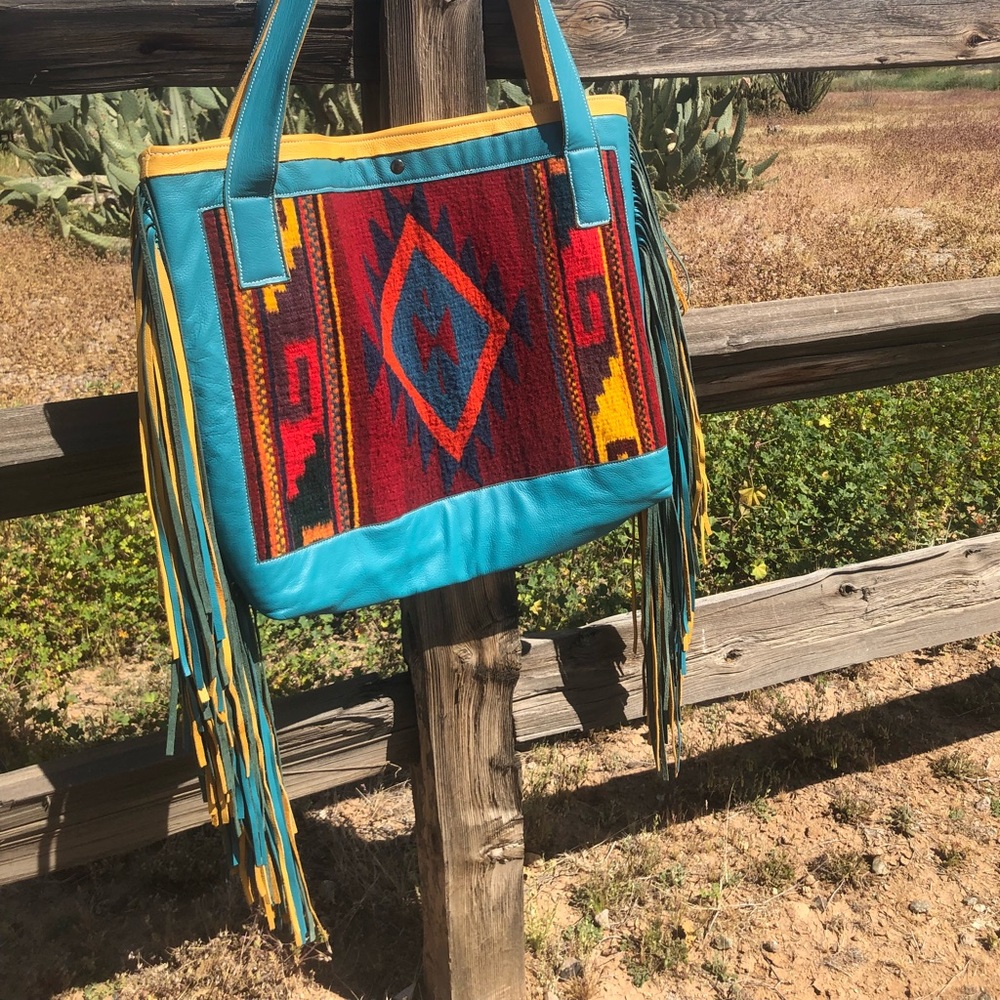 💥HP Leather & Navajo Aztec Wool Purse Long Fringe - Picture 6 of 8